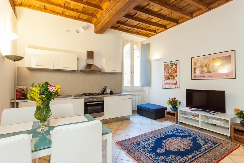 Maisonette Farnese Řím Pokoj fotografie